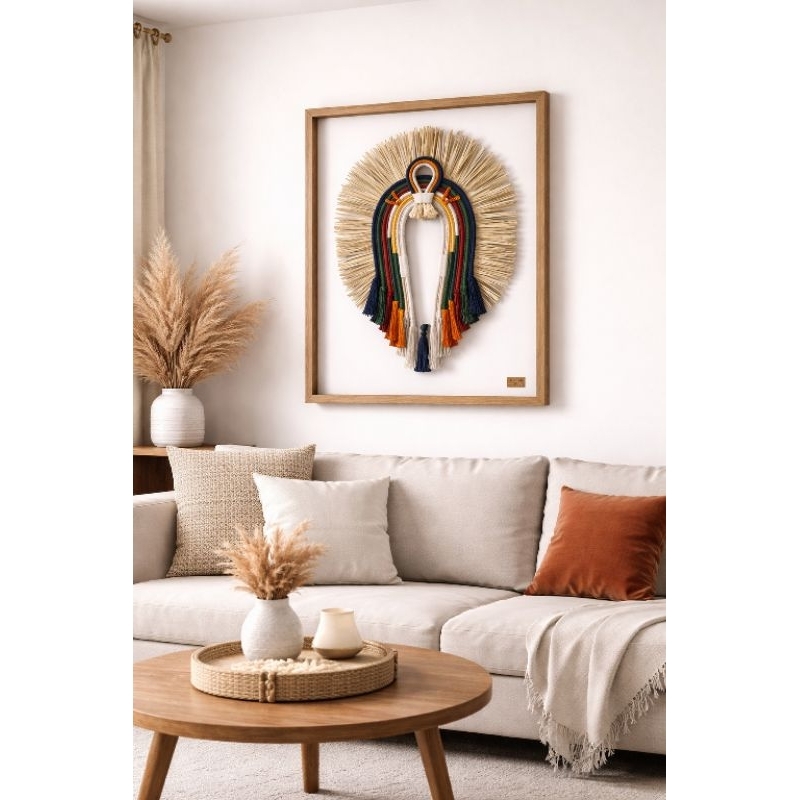 Cocar Decorativo Artesanal na Moldura 120x80 cm – Quadro Grande Exclusivo para Sala | Estilo Boho Luxo