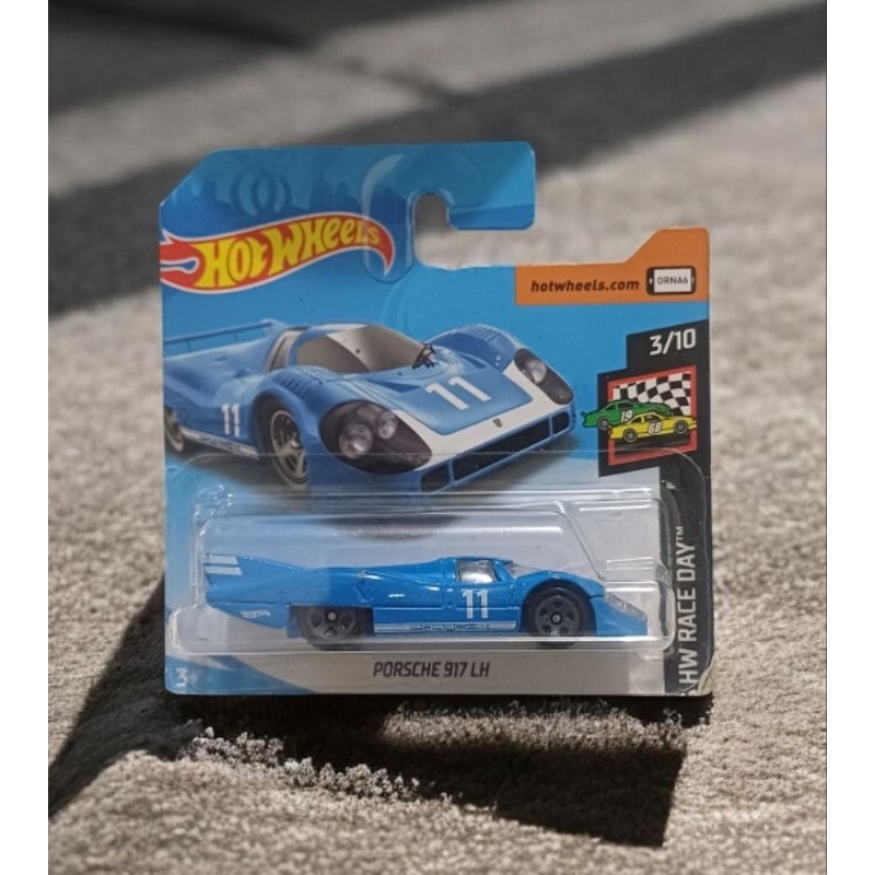 Hot Wheels do modelo Porsche 917 LH. Modelo: Porsche 917 LH, cor azul, número 11 de  2019