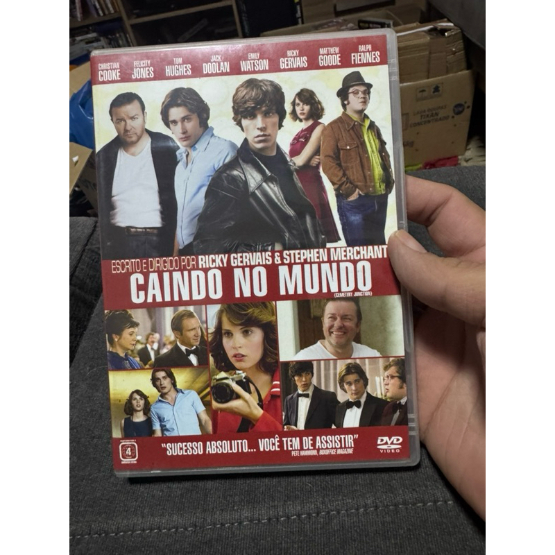 dvd caindo no mundo - original - dublado - fotos reais