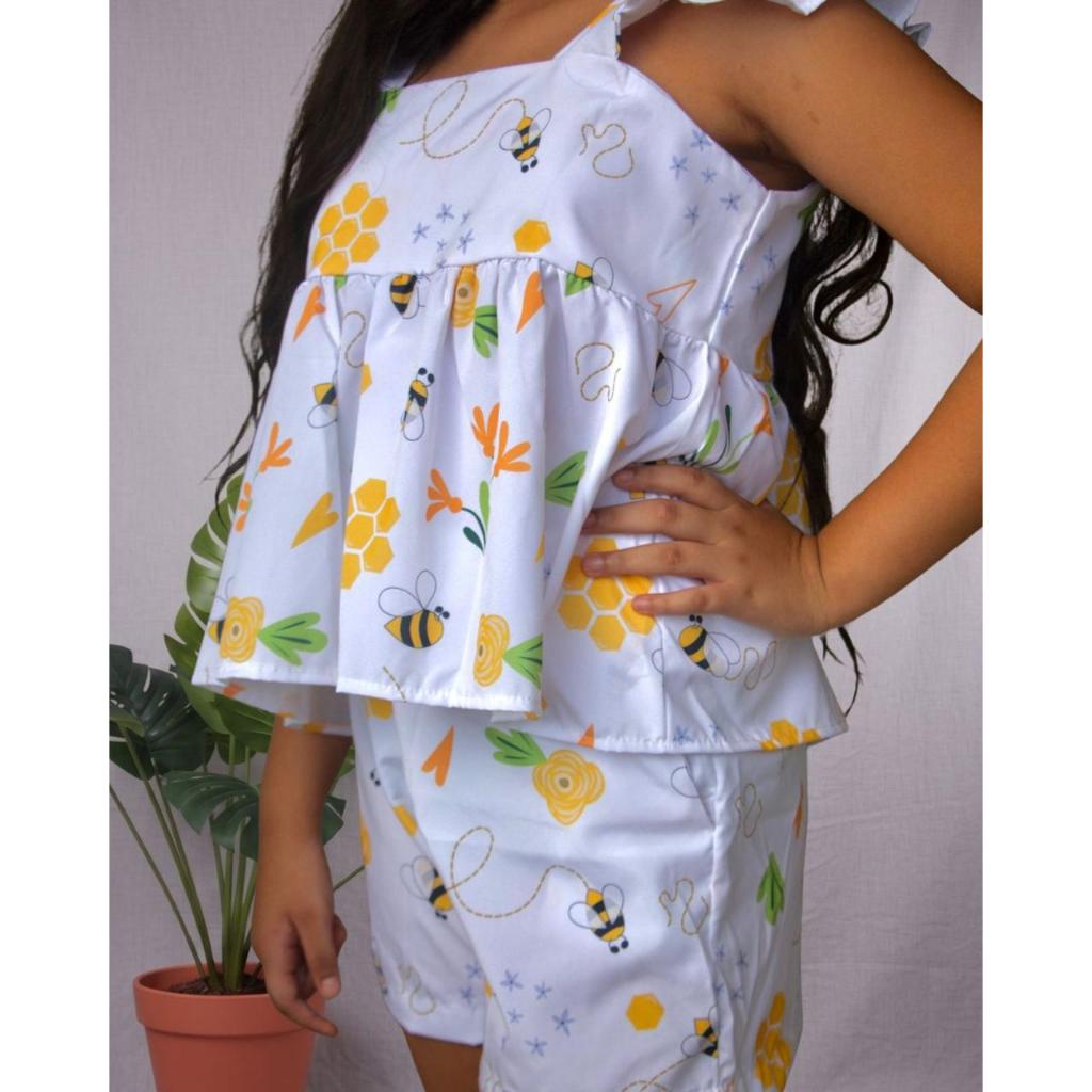 Conjunto juvenill Feminino Estampado com Babado e Short Com Bolso e Confortável. Tamanho único 12 a 13 anos
