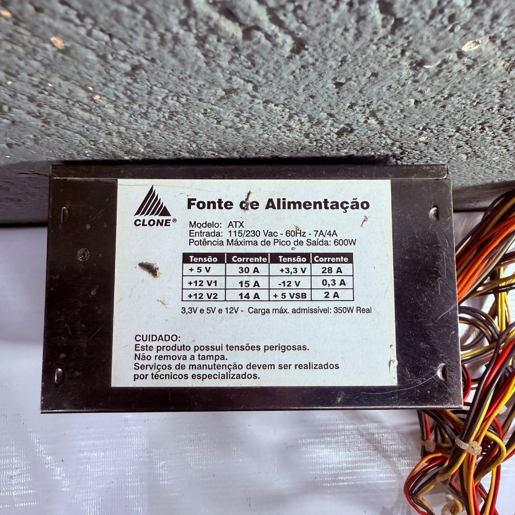 FONTE REAL CLONE MODELO: ATX 24PINOS 600W SATA ATX