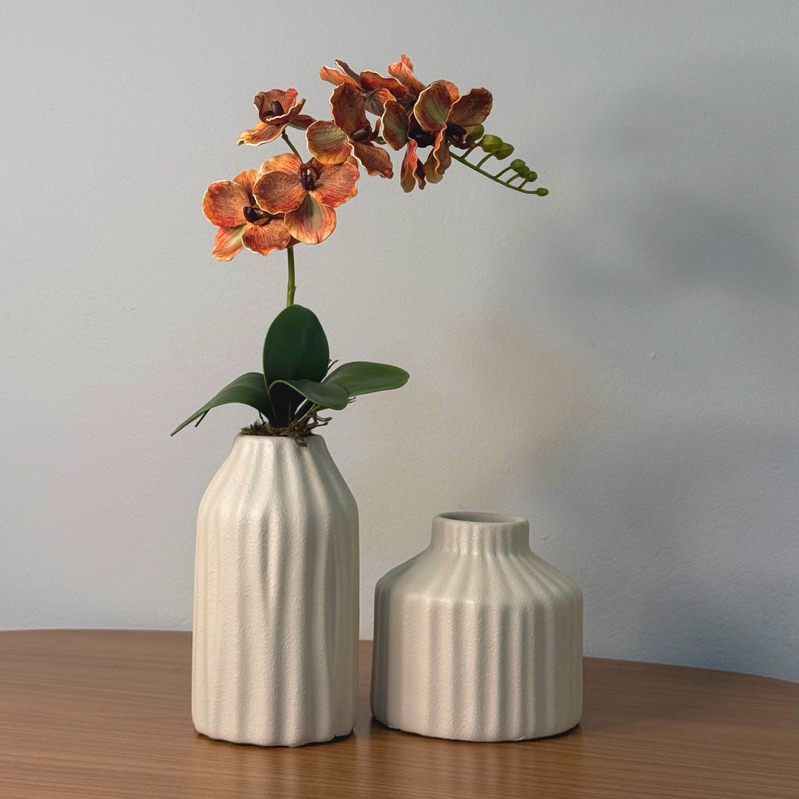 Kit Vaso Cerâmica Decorativo com Orquídea Artificial Luxo Sala /Arranjo Orquídea Artificial no Vaso Cerâmica Decorativo