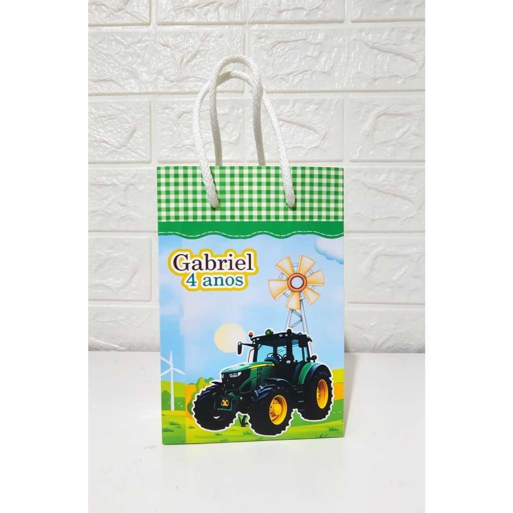 SACOLINHA SURPRESA PERSONALIZADA-TEMA TRATOR VERDE-TAMANHO P- LEMBRANCINHA PERSONALIZADA-FESTA INFANTIL