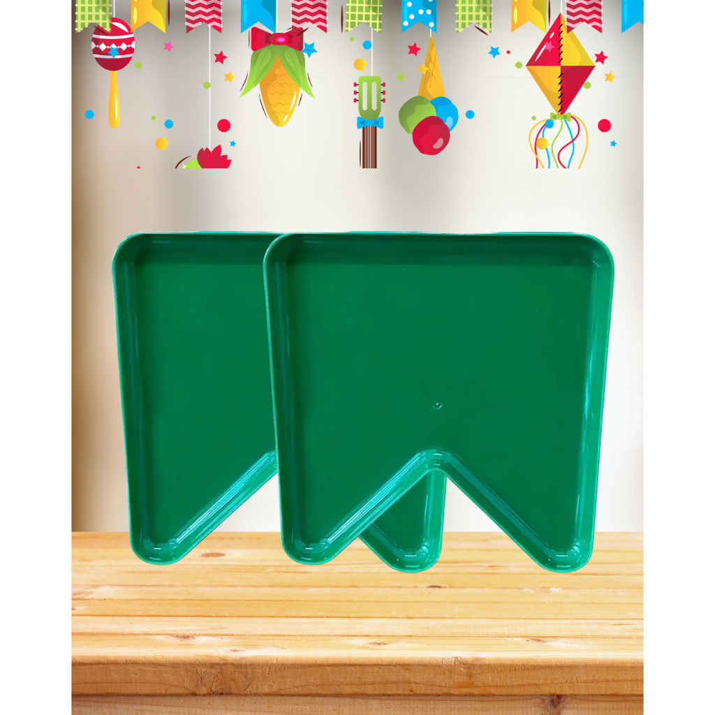 Kit 2 bandejas Petisqueiras Plásticas Bandeira Bandeirinha Arraial Festa Junina Verde 22cmx23 cm