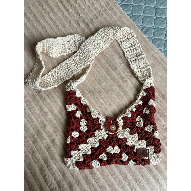 Bolsa Bolsinha Crochê Alça Longa Granny Square Terracota Tiracolo/ Transversal Artesanal Boho