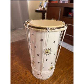 Bacurinha Luxo branca Oxalá - PALAVRAS CHAVE: Tambor, atabaque instrumento de percussão, África, umbanda