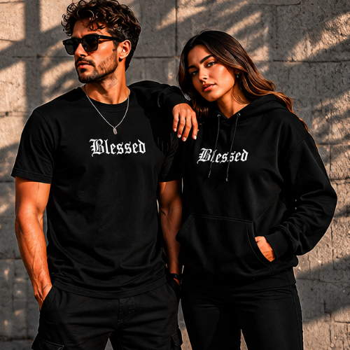Moletom Canguru Unissex Quentinho Com Bolsos Confortáveis Estampado + Camiseta Blessed 100% Algodão Tendência Moda 2026