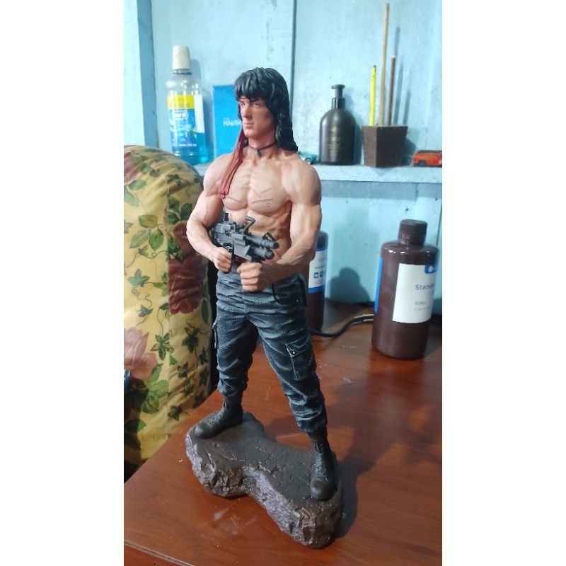 Action Figure Rambo Sylvester Stallone Resina 3D Pintado 36 cm Estátua Colecionável Filmes Anos 80 Alta Resolução