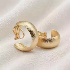 Argola de Pressão Texturizada 2,20 cm | Sem Furo | Clipe Confortável Ômega | Dourado ou Prateado
