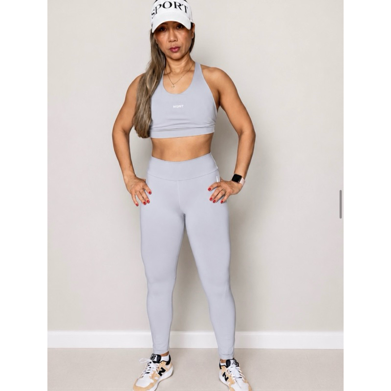 Conjunto Fitness Feminino Poliamida Premium Legging e Top com Bojo Removível Zero Transparência