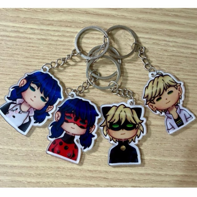 Chaveiro Miraculous Ladybug and Chat Noir - Desenho Keychain (arte autoral)