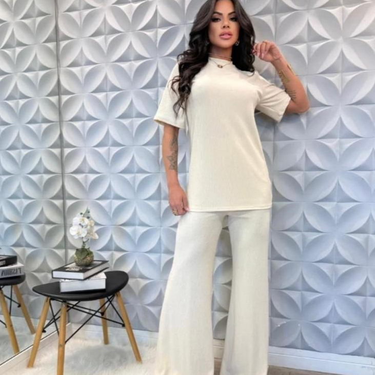 Conjunto Feminino Blusa Oversized Manga Curta e Calça Pantalona