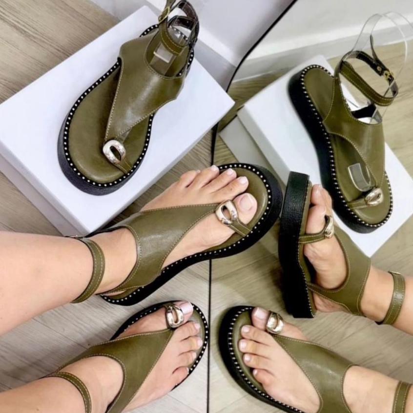 Sandália de Dedo Feminina Plataforma Confortável Elegante Antiderrapante Envio Rápido