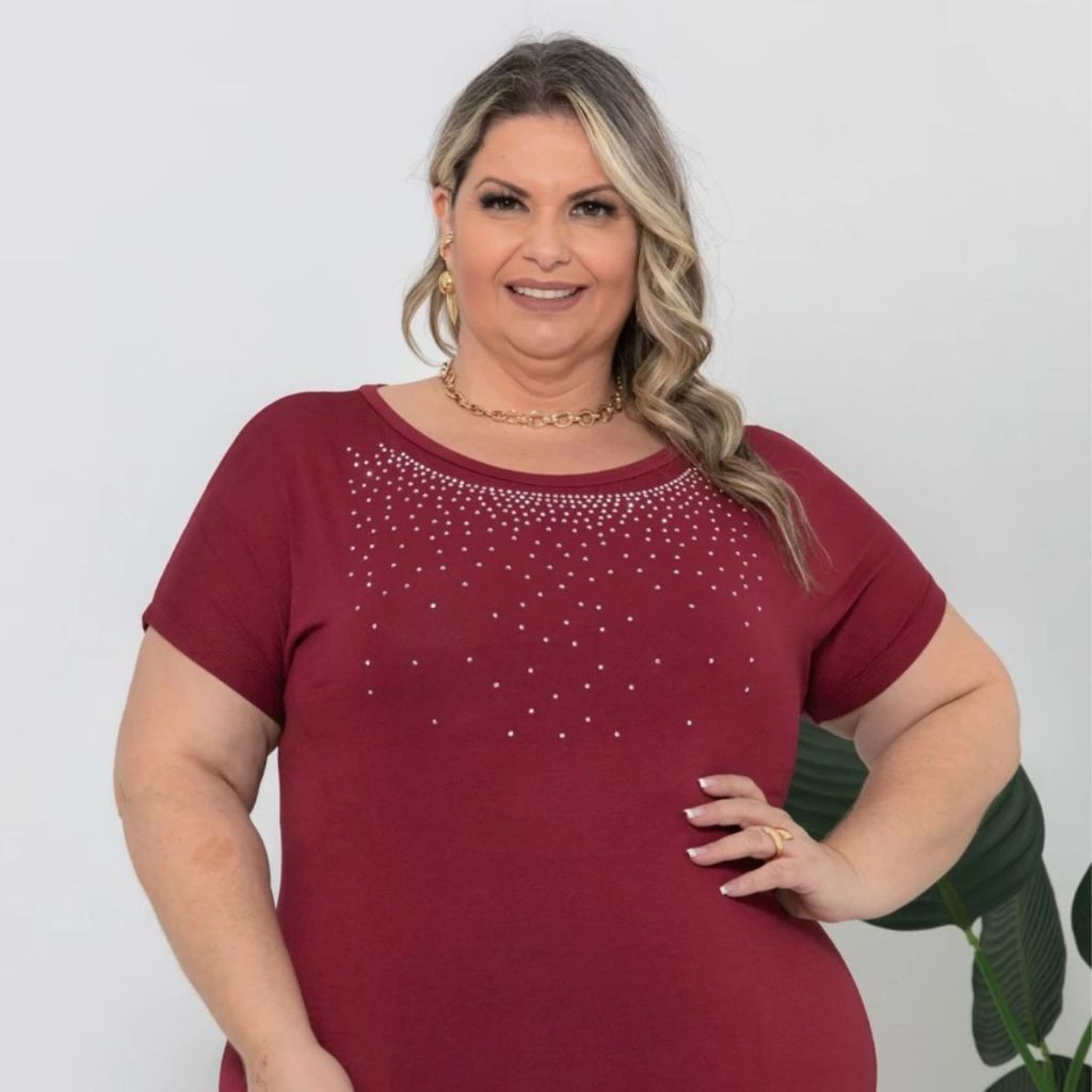 Blusa Plus Size Feminina Viscolycra com Strass no Decote Manga Curta Cores G1 ao G4