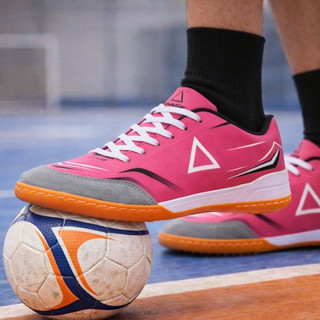 Tênis chuteira futsal costurada com ótima qualidade e envio rápido ,indicada para jogos de tutsal.