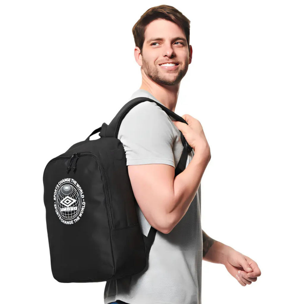 Mochila Umbro Change The World Preta Esportiva Leve Futebol Academia Treino Uso