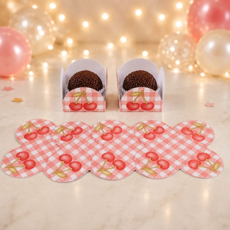 Forminhas de Doces Personalizadas no Tema Cerejinha /Lembrancinha de Festa /Aniversário/Forminhas 4 pétalas