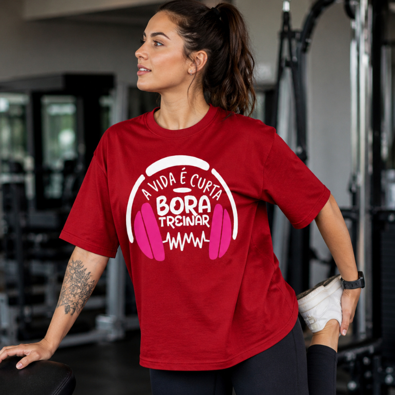Camiseta Feminina Academia Fitness A Vida É Curta Bora Treinar Algodão Premium Treino Musculação Gym Streetwear 2026