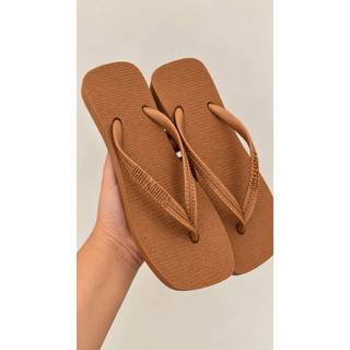 Chinelo Feminino Caramelo Confortável Micro Expandido Branco Preto
