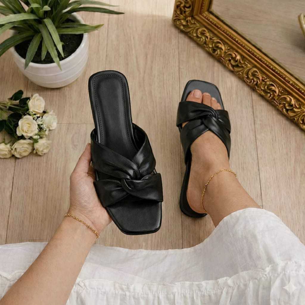 Rasteirinha Feminina Chinelo Confortável Luxo Preto Elegante Sapato Feminino Rasteira Bico Quadrado
