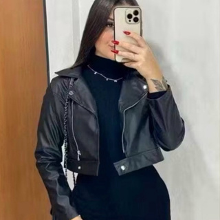 Jaqueta Feminina Couro Sintético Preta Cropped com Zíper Moderna Estilo Biker Casual em Oferta na Shopee