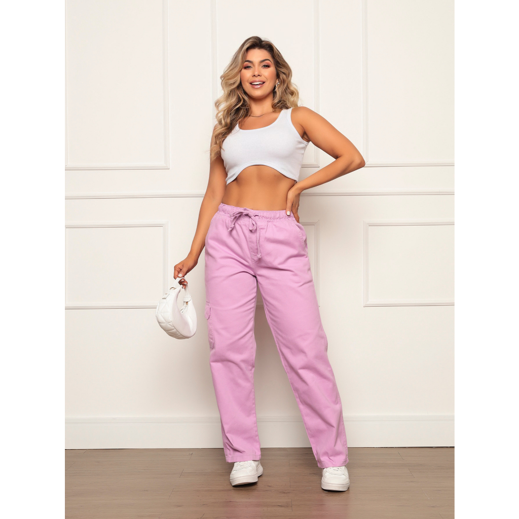 Calça Cargo Jeans Feminina Claro Bolsos Laterais Oversized Cintura de Elástico E Cordão Para Ajuste Look Versátil Casual