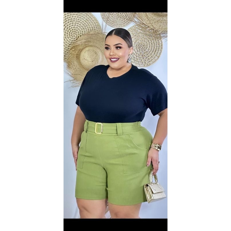short,plus size bengaline, alfaiataria, tecido plano com elastano,bolso,passante,faixa com fivela.