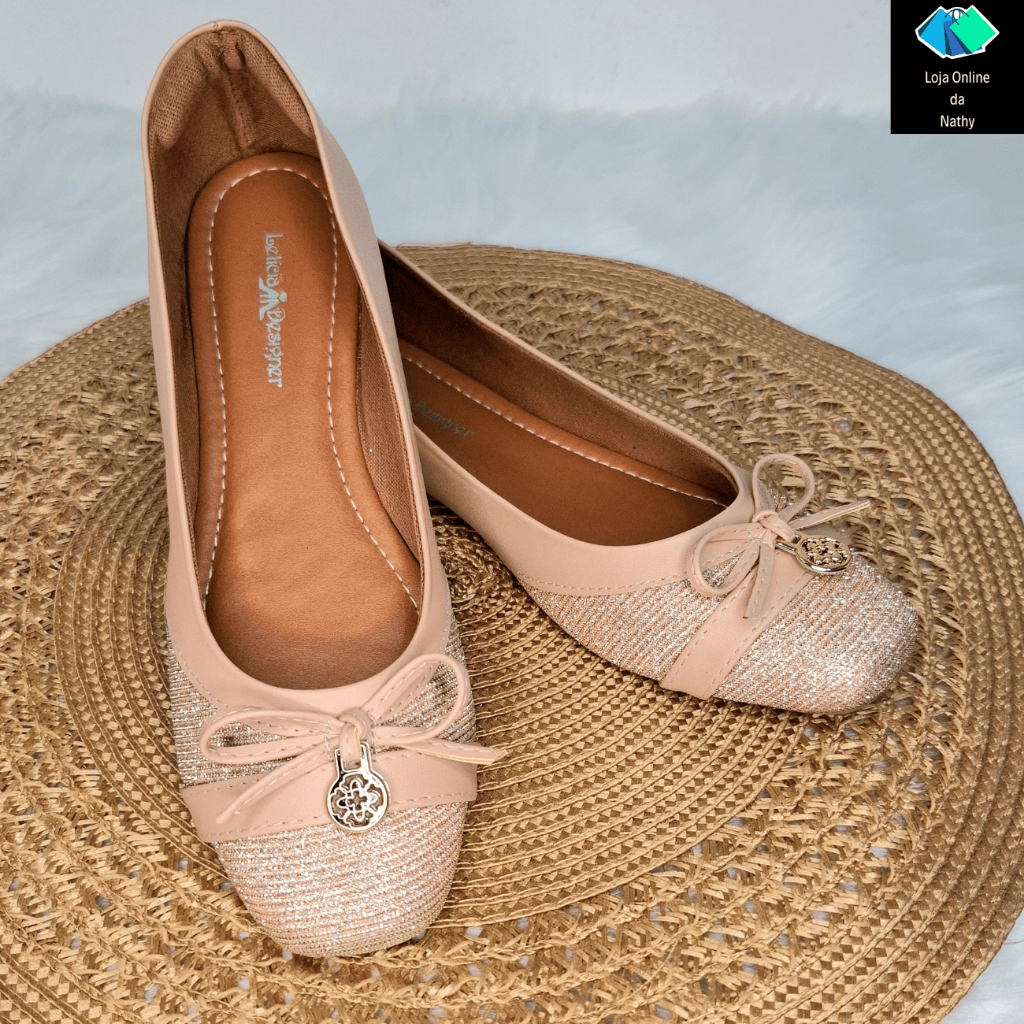 Sapatilha Feminina em Napa com Detalhe em Brilho e Dourado Bico Quadrado Traseiro Confort Elegante