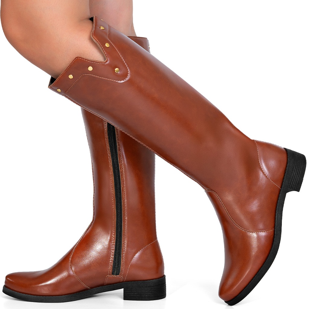Bota Feminina Lumiss Montaria Cano Longo Salto Baixo Tachas Bico Redondo Caramelo