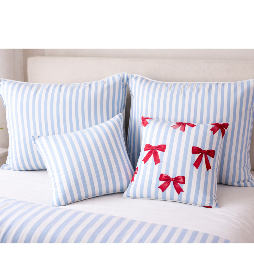 Capa de Almofada 45x45 + Fronha 50x70 Listrado Azul com Laço Vermelho | Opções