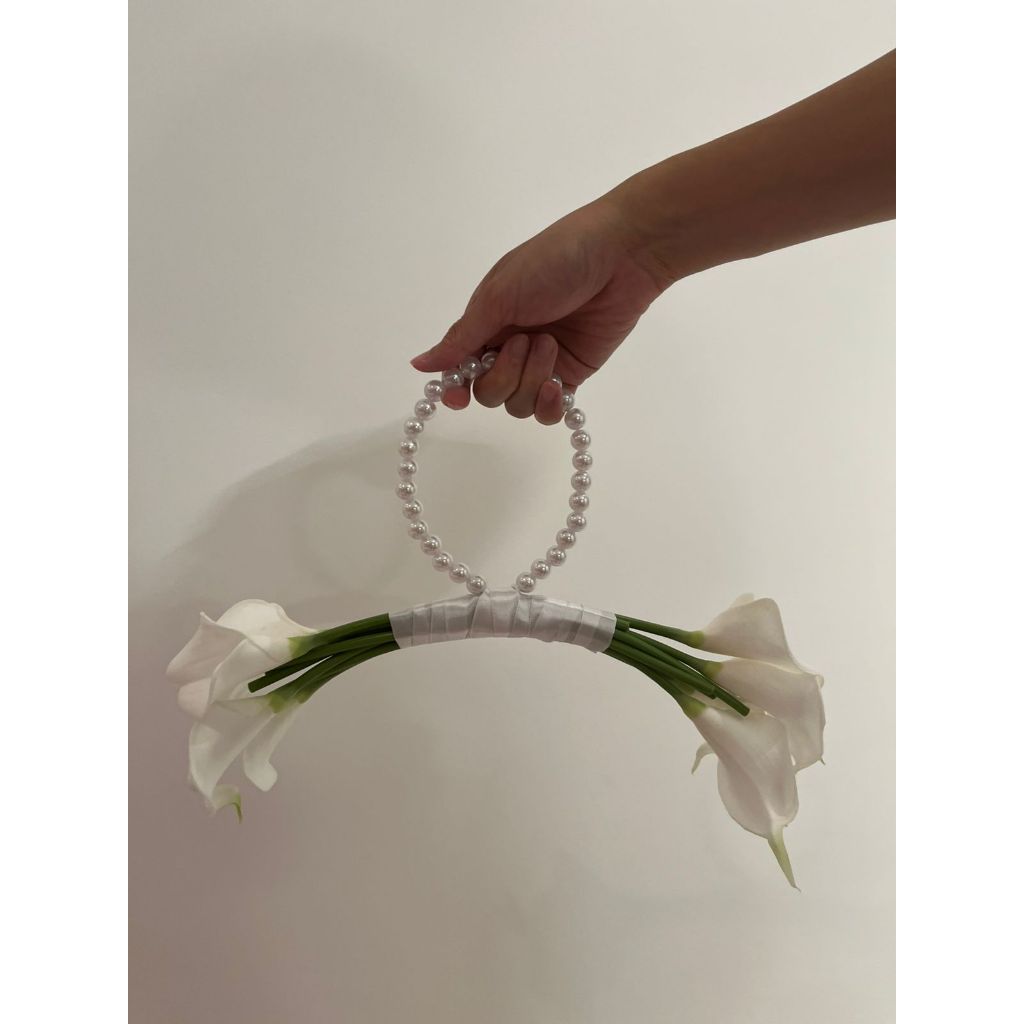 Buquê Pérolas Buquê Aro Copo de Leite Casamento Noiva Bouquet Formato Bolsa