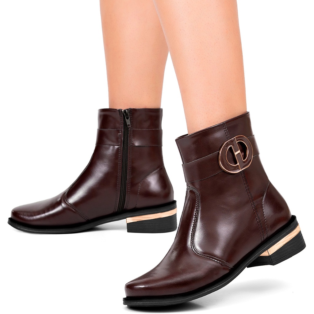 Bota Feminina Lumiss Cano Curto Salto Baixo Montaria Enfeite Metalizado Marrom