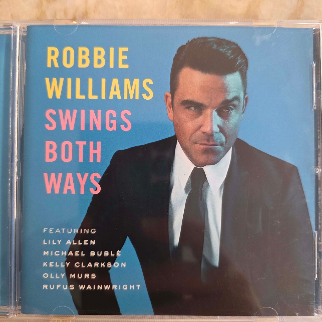 ROBBIE WILLIAMS - SWINGS BOTH WAYS - CD IMPORTADO, COMO NOVO!