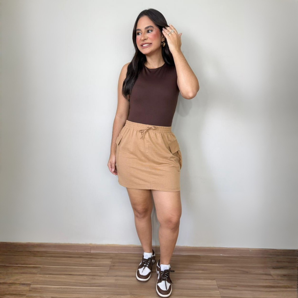 Detalhes do Saia Cargo Feminina em Moletom Moletinho com Bolsos Laterais Cores Preto Caqui Verde M ao GG