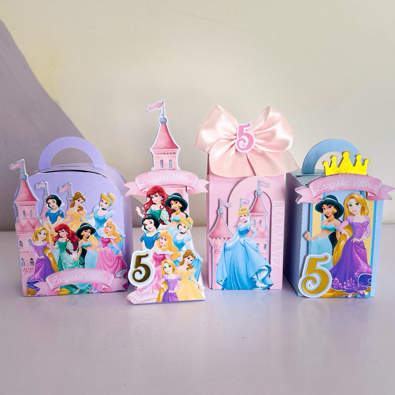 Kit caixinhas personalizadas Princesas encantadas/Personalizado com nome e idade/lembrancinha