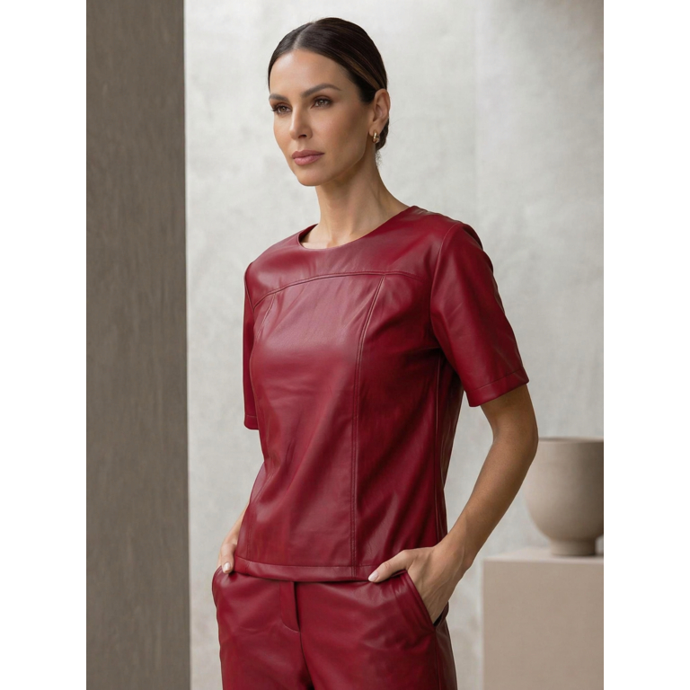 Blusa Feminina em Couro PU com Abertura nas Costas Manga Curta — imagem 2 de 2