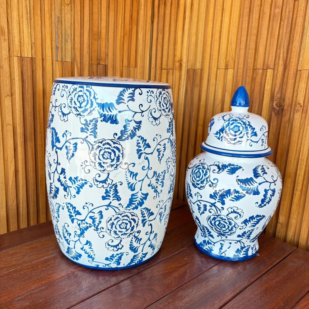 Seat Garden Cerâmica + Potiche De Porcelana FloresSeat Garden Cerâmica + Potiche De Porcelana Flores Seat Garden Cerâmic