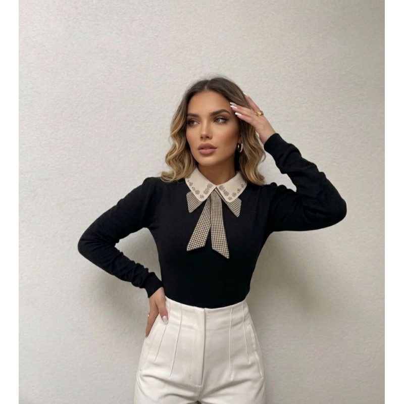 blusa de tricot modal detalhes com pedraria