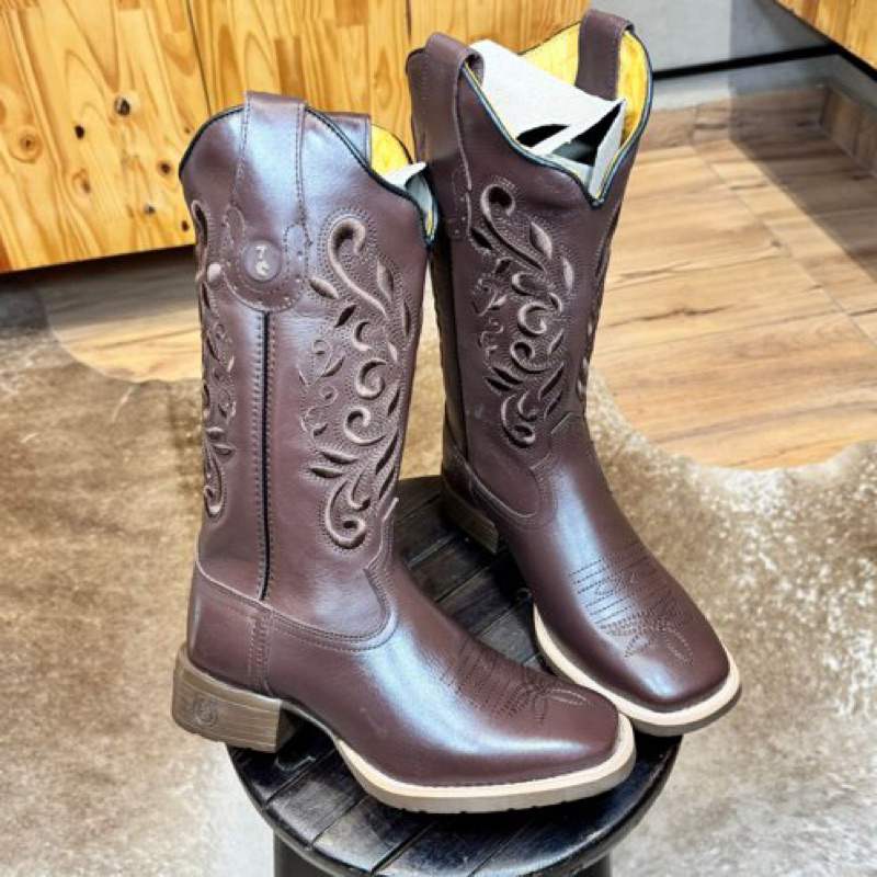 BOTA TEXANA COURO LEGÍTIMO BORDADO LARA SOLADO MARROM