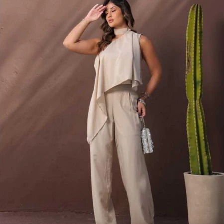 Conjunto Elegante Feminina Pantalona Com Zíper Lateral Elástico Na Costa Blusa Assimétrica Com Babado Na Frontal