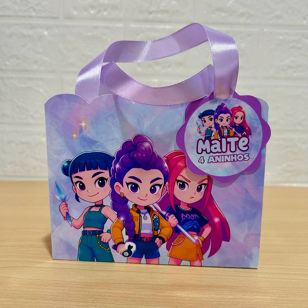Lembrancinha Personalizada Sacolinha Ondas com Tag Guerreiras Kpop Huntrix