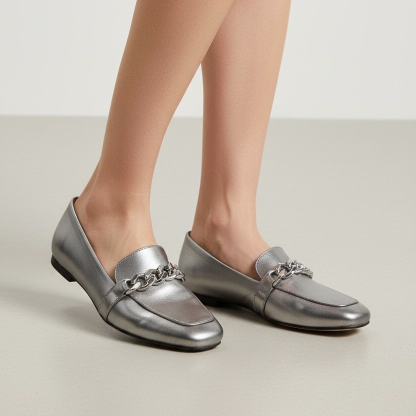 Sapatilha Mocassim Feminino Cor Onix  com Corrente Protetor de Calcanhar Macio Confortável Chic 34 ao 40