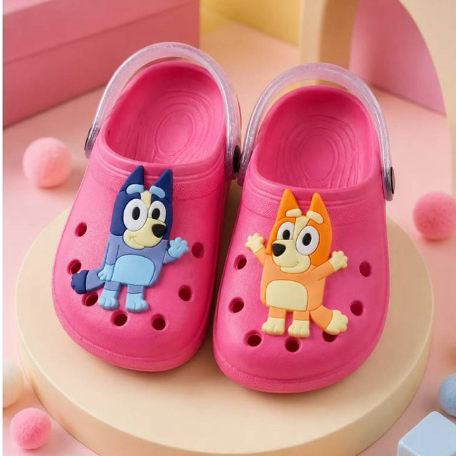 Sandália Infantil Feminina e Masculina Babuche Personagem Leve Confortável Antiderrapante Slip-on Calce Fácil