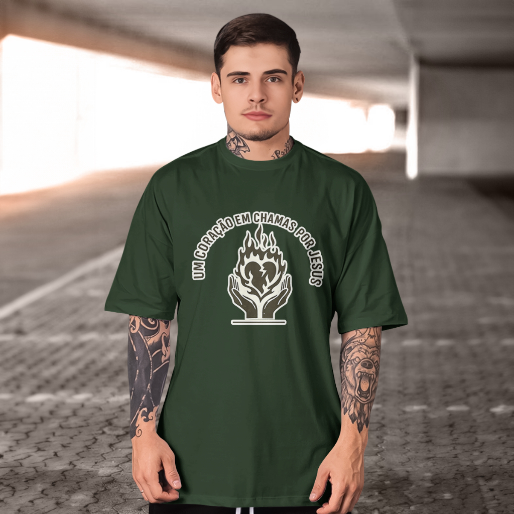 Camisetas Masculina Coração em chamas por Jesus  Gola Redonda Estampado 2026 tecido confortavel