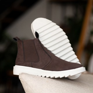 Bota Botina Chelsea Masculina Tratorada Da Moda Em Camurça Estilosa Confortável Tendencia