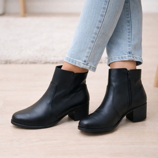 Bota feminina  Country inverno  Preta com Zíper Couro Blogueira Moda Confortavel
