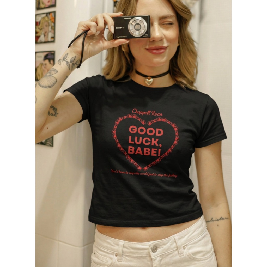 Baby Tee Chappell Roan Good Luck Babe Y2K Estilosa Feminina Gringa Aesthetic Coquette em Oferta na Shopee