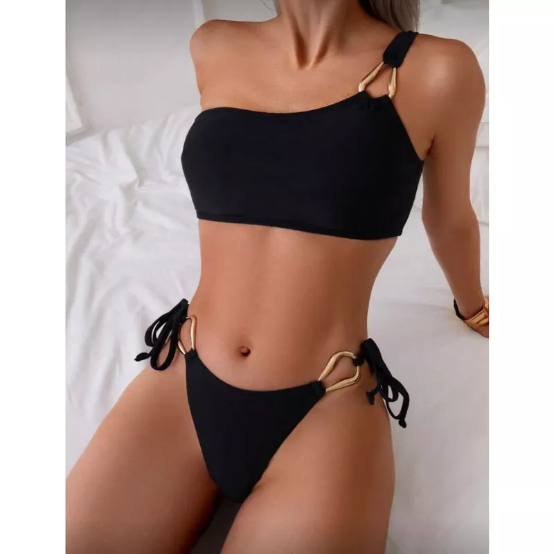 Biquini 2 peças modelo mula manca de alça com calcinha fio dental elegante moderno moda 2026 fashion tendência promoção