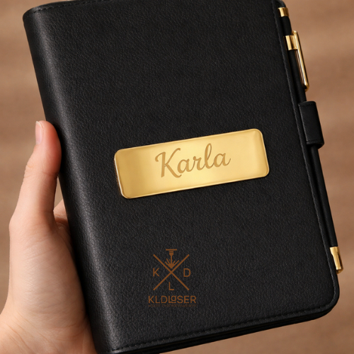 Plaquinha Personalizada Espelhada | Nome em Acrílico com Adesivo Dupla Face para Agenda, Bíblia e Caderno em Oferta na Shopee