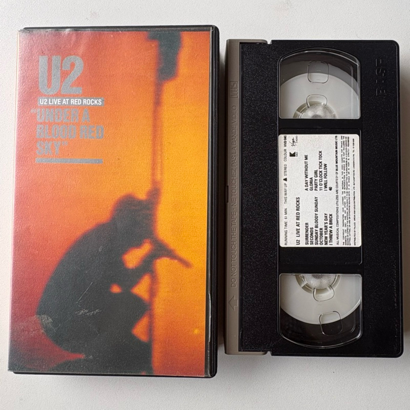 U2 Under A Blood Red Sky Fita VHS Importada Inglaterra - Leia Anúncio!!!